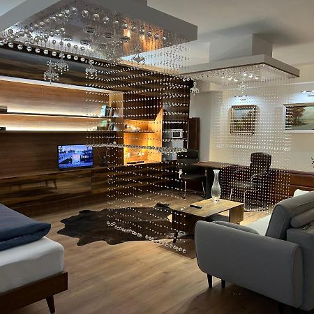 Apartamento Business Box Bratislava Exterior foto