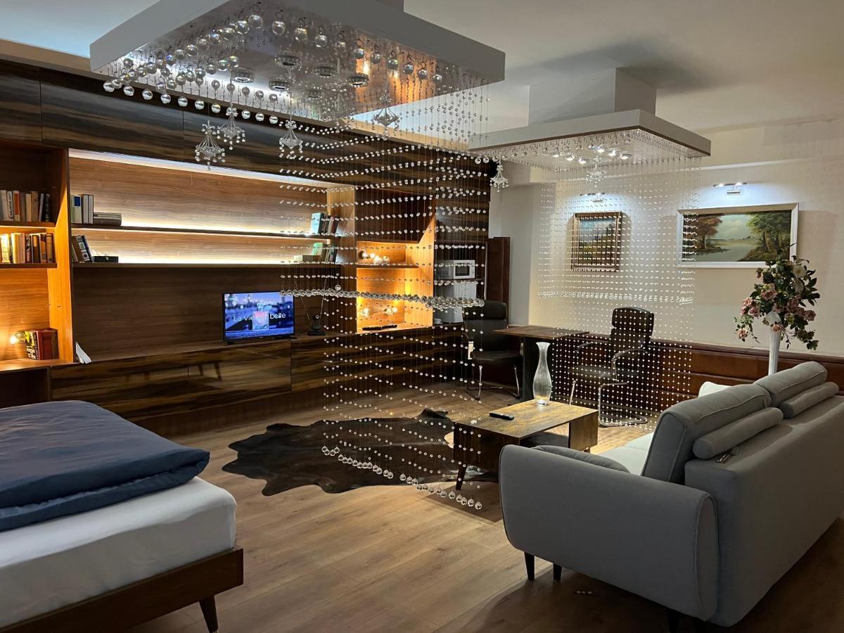 Apartamento Business Box Bratislava Exterior foto